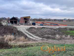 Dunav/Bicikli-Pešacka Staza Građevinski plac Produžetak Đure Đakovića, Futog - 624m2